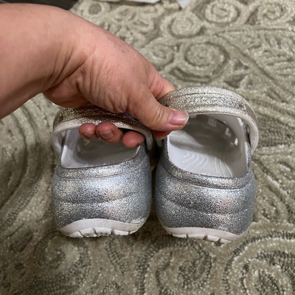 Gold Kids Clogs with Fun Charms - Picture 4 of 7